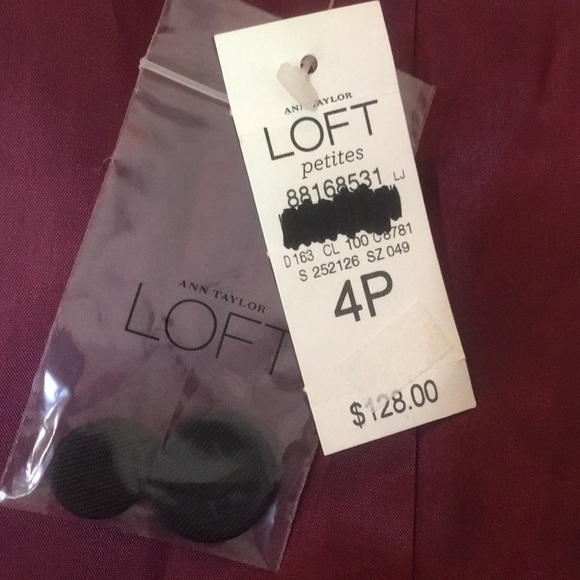 NWT Ann Taylor velvet blazer - Picture 7 of 8